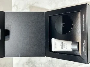Hera Cleansing Oil Set — A deep cleansing oil set with a 3-AHA complex, for removing waterproof makeup without a residue