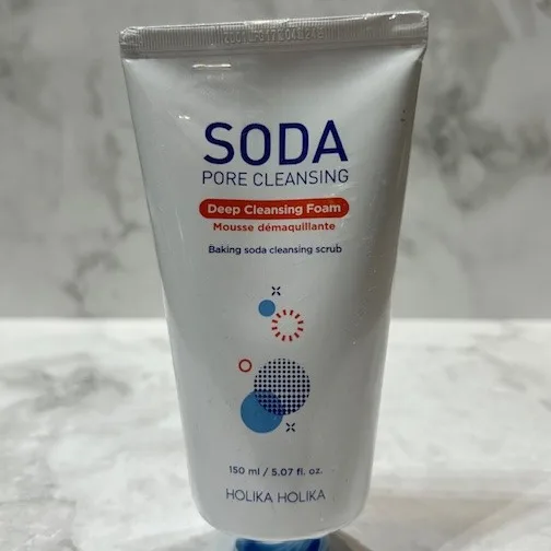 Holika Holika Soda Pore Deep Cleansing Foam 150ml — A foaming cleanser with baking soda, mineral water and tea tree oil,