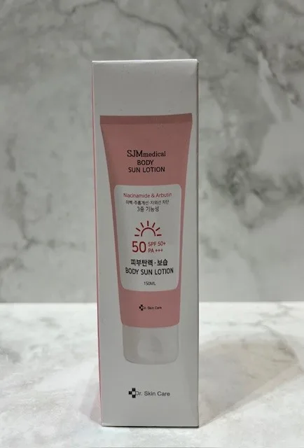 SJM Medical Anti-UV Sunscreen Lotion SPF50+ PA 60g — A transparent water-film sunscreen lotion, SPF50+ PA, that finishes